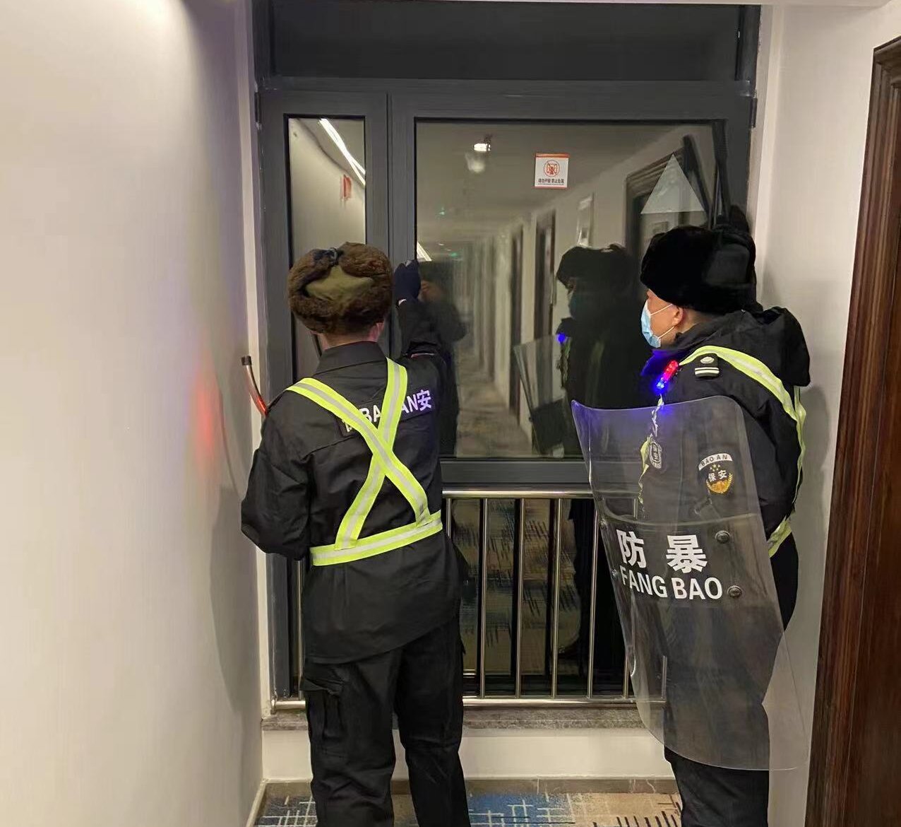 2-23121H20232O9.jpg 巡邏無(wú)小事......(圖7)